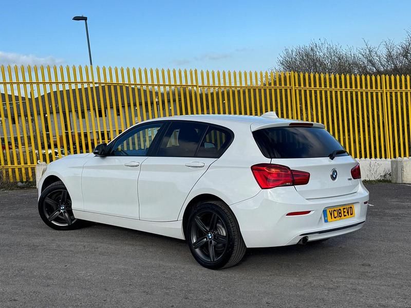 Used BMW 118 Sport Line 2018 White Hatchback