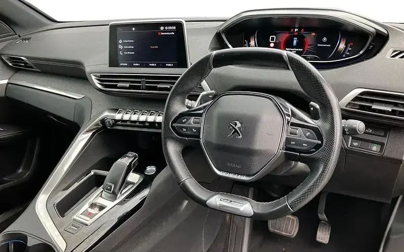 Used Peugeot 5008 Premium 131 HP (96 kW) 2020 Grey SUV