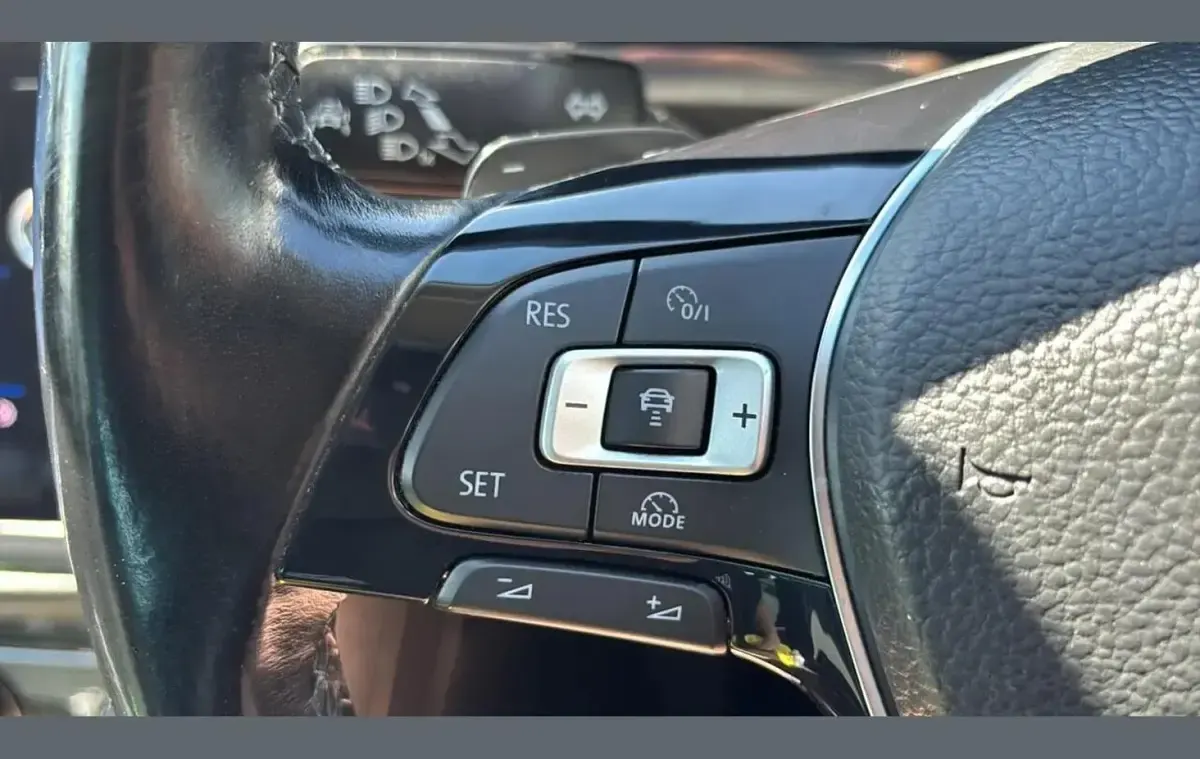 Used VW Tiguan SE 147 HP (108 kW) 2018 Black SUV