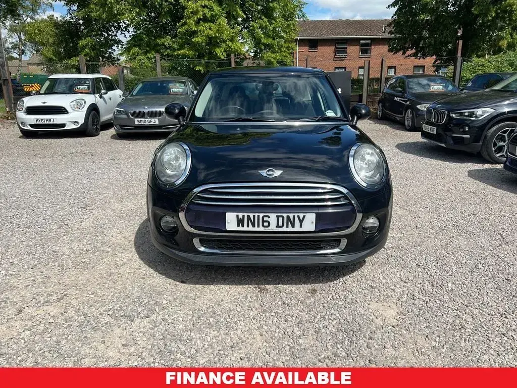 Used Mini Cooper Hatch 136 HP (100 kW) 2016 Black Hatchback