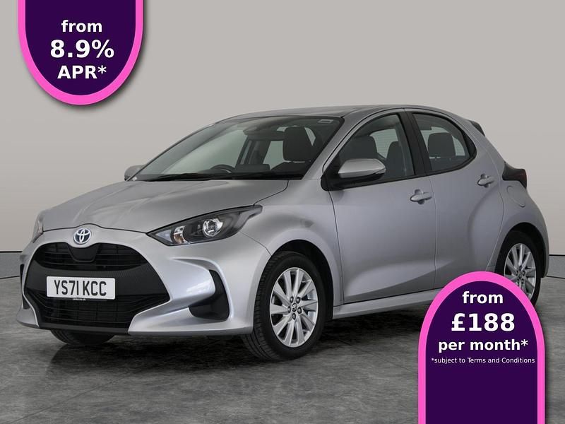 Silver Used 2022 Toyota Yaris Hybrid Hatchback | £14,157 (Super price) - Image 1/3