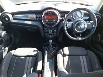 Used Mini Cooper S 170 HP (125 kW) 2017 Red Hatchback