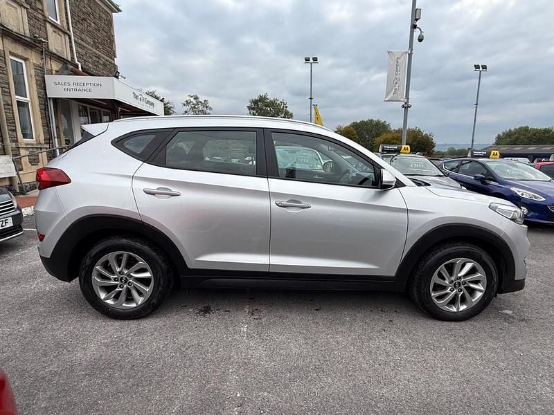 Używany Hyundai Tucson SE 116 KM (85 kW) 2015 Srebrny SUV