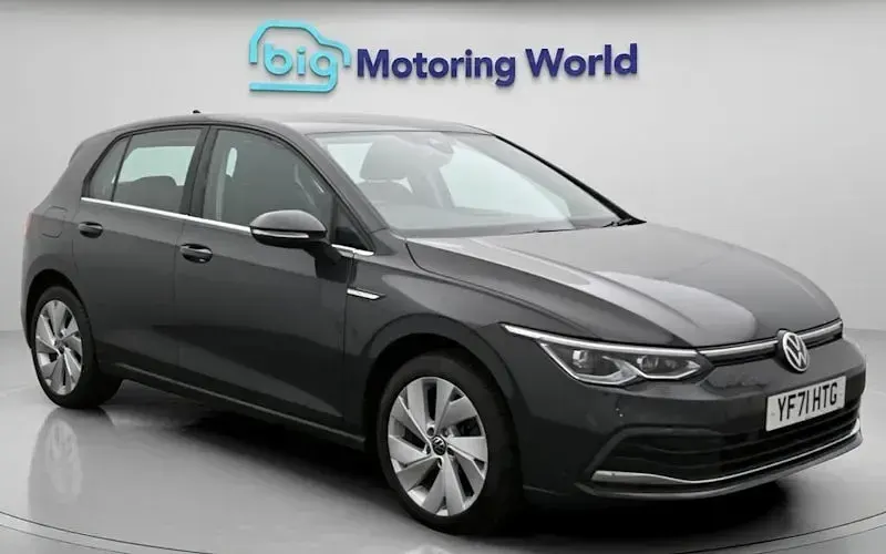Used VW Golf VIII Style 131 HP (96 kW) 2021 Hatchback