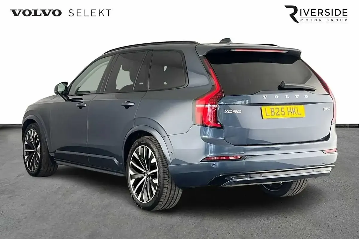 Usado Volvo XC90 Ultra 455 HP (334 kW) 2025 Azul SUV