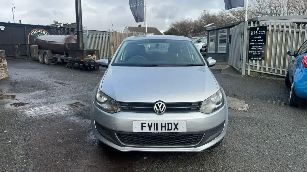Used VW Polo SE 75 HP (55 kW) 2011 Silver Hatchback