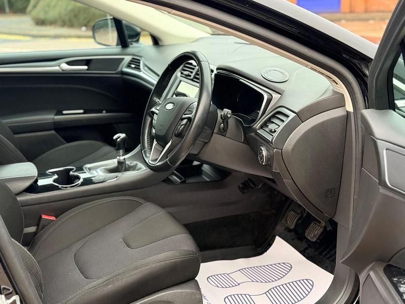Used Ford Mondeo Titanium 2016 Black Hatchback