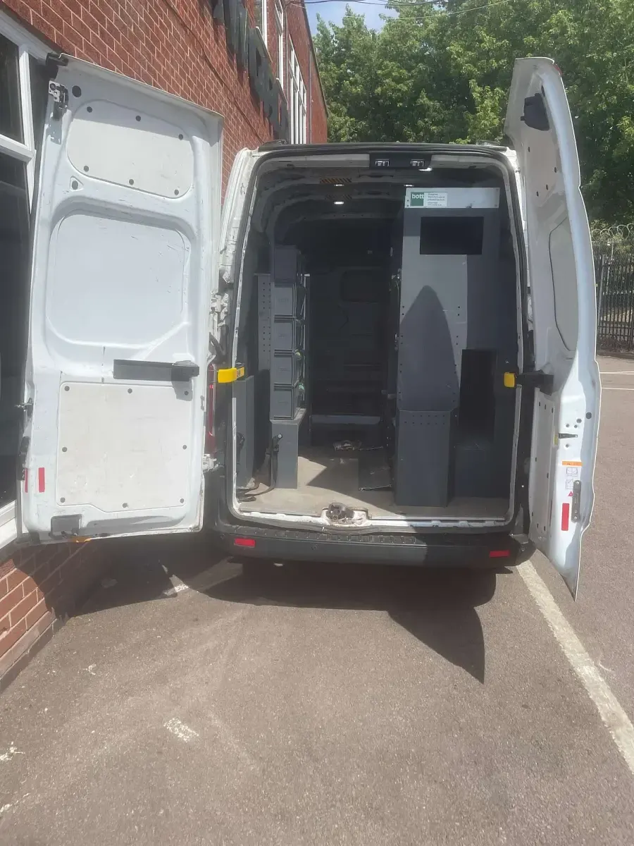 Used Ford Transit Custom 105 HP (77 kW) 2019 White Van