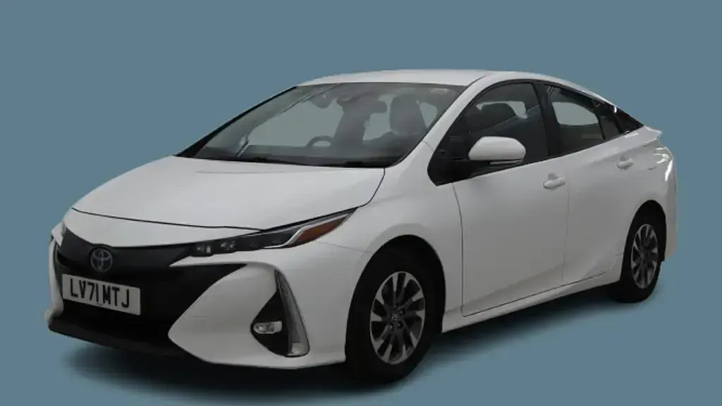 Used Toyota Prius Business Edition 122 HP (89 kW) 2021 White Hatchback