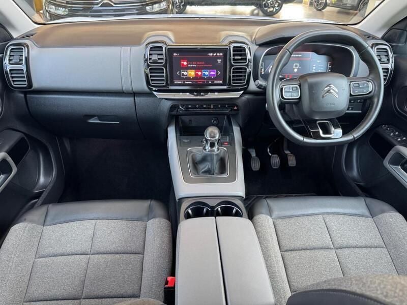 White Used 2022 Citroën C5 Aircross Shine SUV | £16,995 (Fair price) - Image 1/3