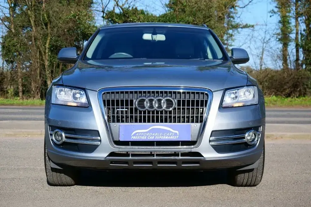 Usado Audi Q5 Design 2011 Cinzento SUV