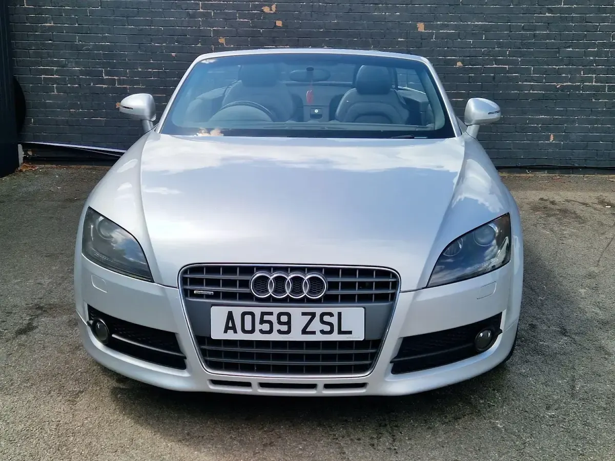 Used Audi TT Roadster 170 HP (125 kW) 2009 Silver Cabriolet
