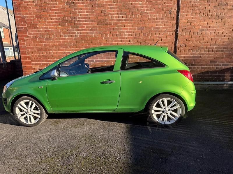 Used Vauxhall Corsa 2014 Green Hatchback