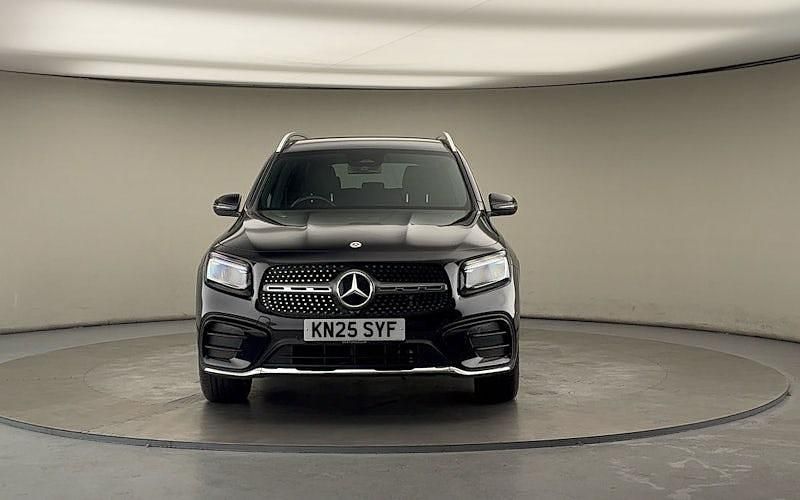 Used Mercedes GLB200 Executive 163 HP (119 kW) 2025 SUV
