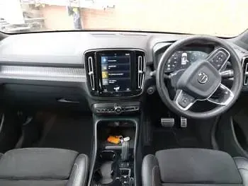 Used Volvo XC40 R-Design 197 HP (144 kW) 2021 Black SUV