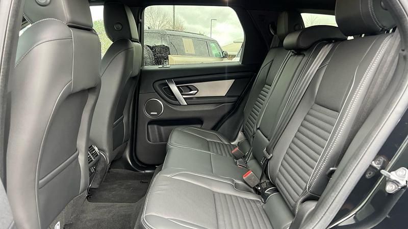 Used Land Rover Discovery Sport SE Dynamic 265 HP (194 kW) 2025 Black SUV