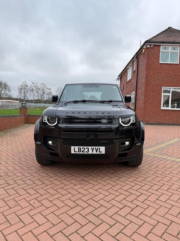 Usado Land Rover Defender HSE Dynamic 2023 Preto SUV