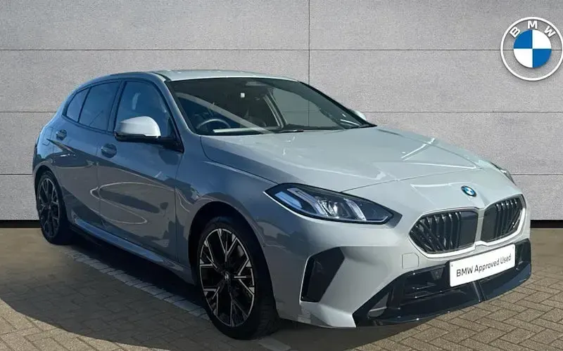 Usado BMW 120 M Sport 168 HP (123 kW) 2025 Citadino
