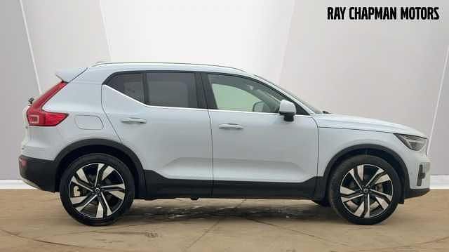 Used Volvo XC40 Ultra 197 HP (144 kW) 2025 SUV