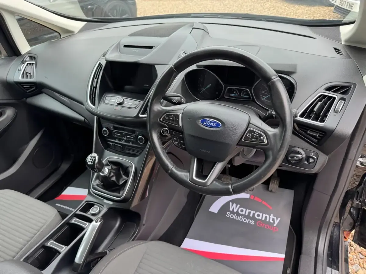 Second-hand Ford C-MAX Titanium 125 CP (91 kW) 2017 Negru Monovolum