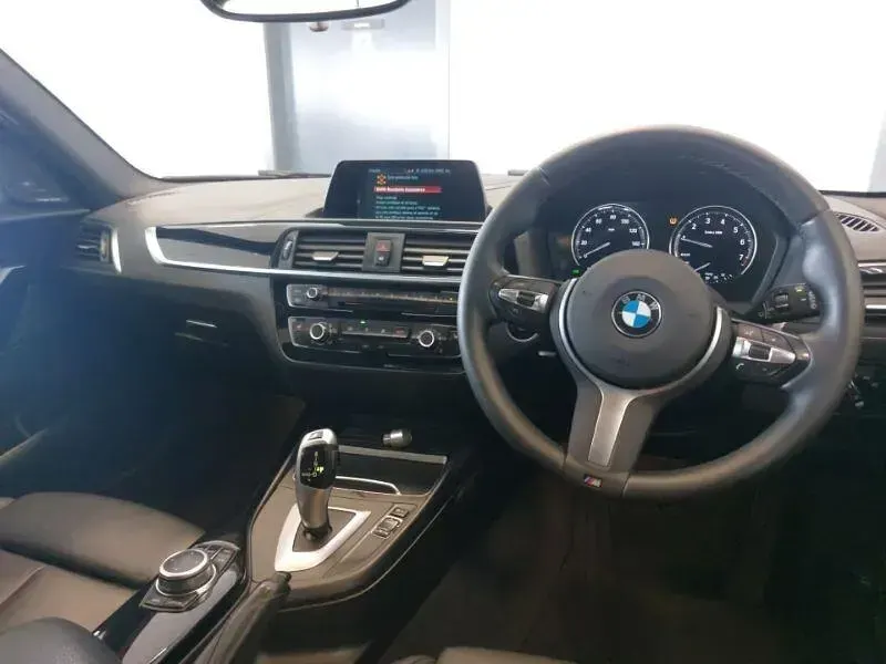 Używany BMW 118 Efficient Dynamics 136 KM (100 kW) 2019 Szary Hatchback