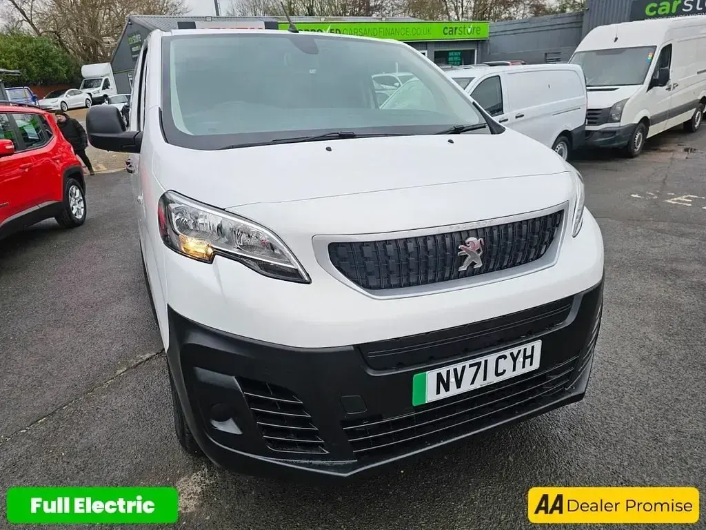 Second-hand Peugeot e-Expert 100 kW (136 CP) 2021 Roz Van