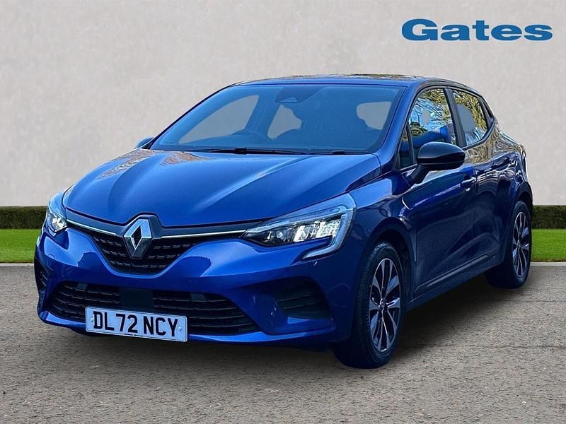 Used Renault Clio V Evolution 145 HP (106 kW) 2023 Blue Hatchback