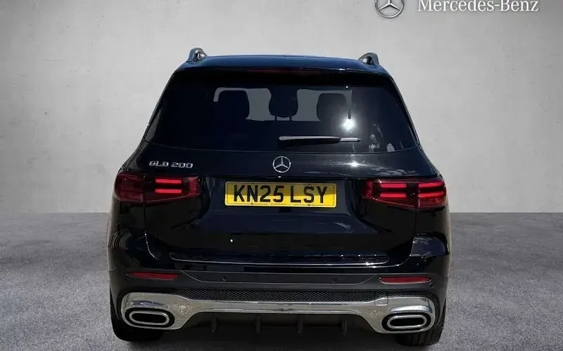 Used Mercedes GLB200 Executive 163 HP (119 kW) 2025 SUV