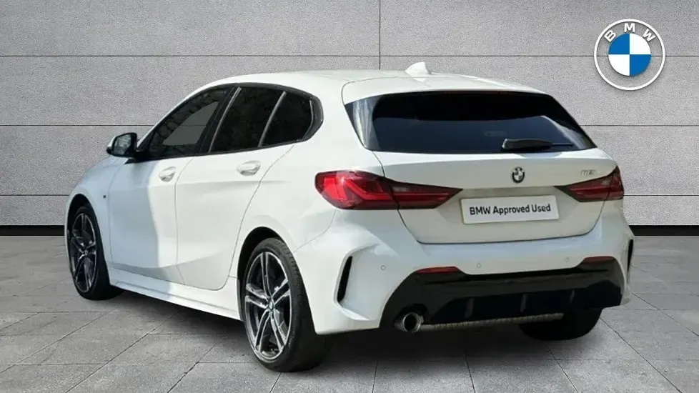 Used BMW 118 M Sport 136 HP (100 kW) 2022 White Hatchback