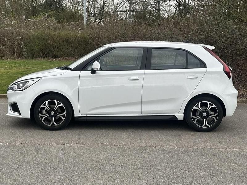 Used MG MG3 Exclusive 106 HP (77 kW) 2023 White Hatchback