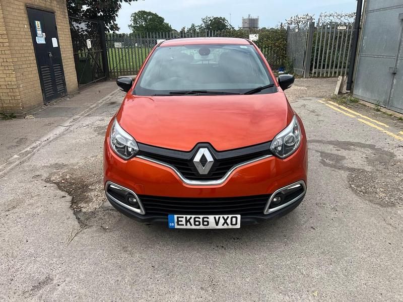 Orange Used 2016 Renault Captur Dynamique SUV | £2,499 (Super price) - Image 1/4