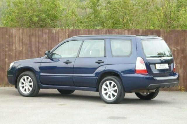 Begagnad Subaru Forester 2006 SUV