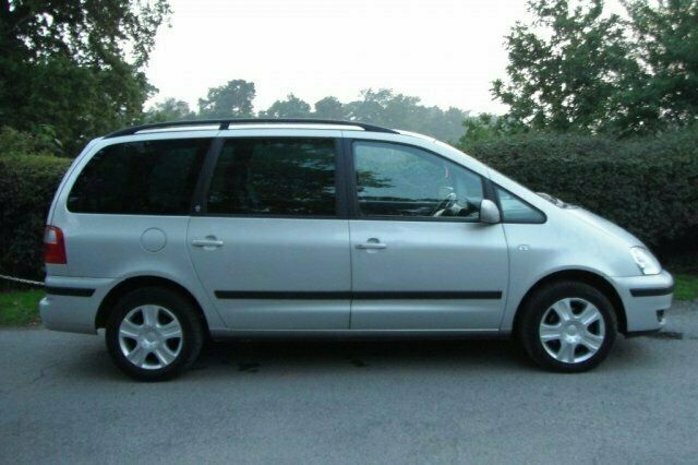 Used 2002 Ford Galaxy MPV | £1,200 - Image 1/4