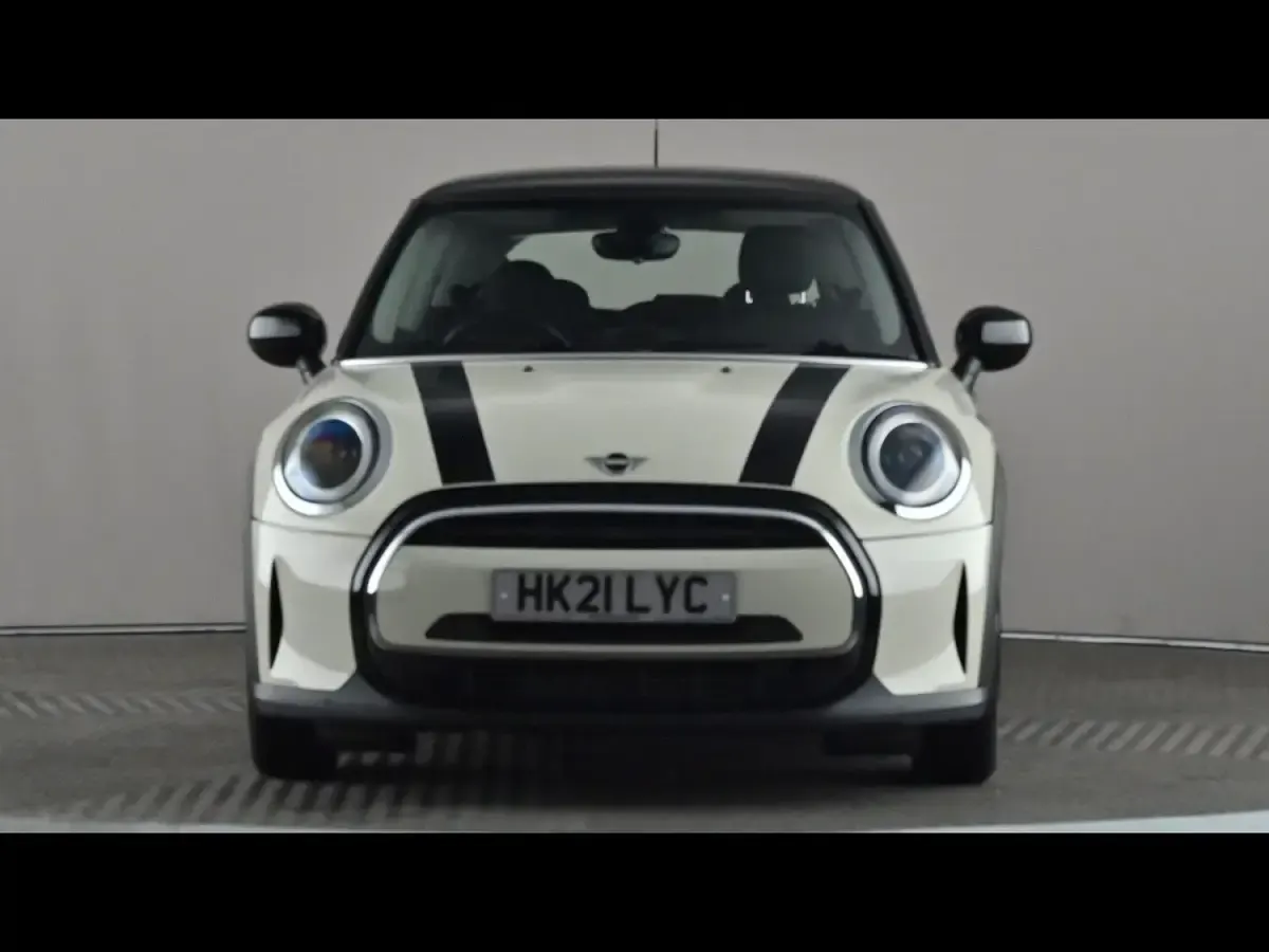 Used Mini Cooper Comfort 2021 White Hatchback