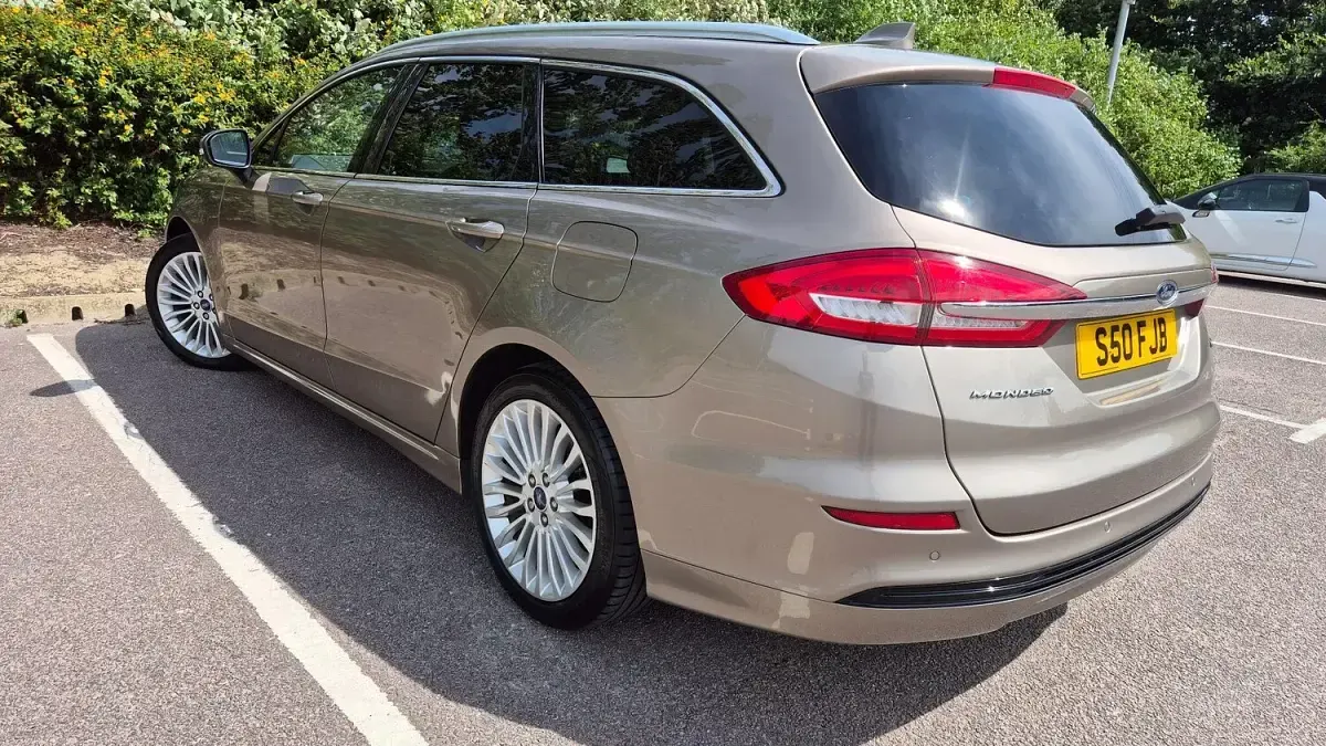 Used Ford Mondeo Titanium 2018 Silver Estate