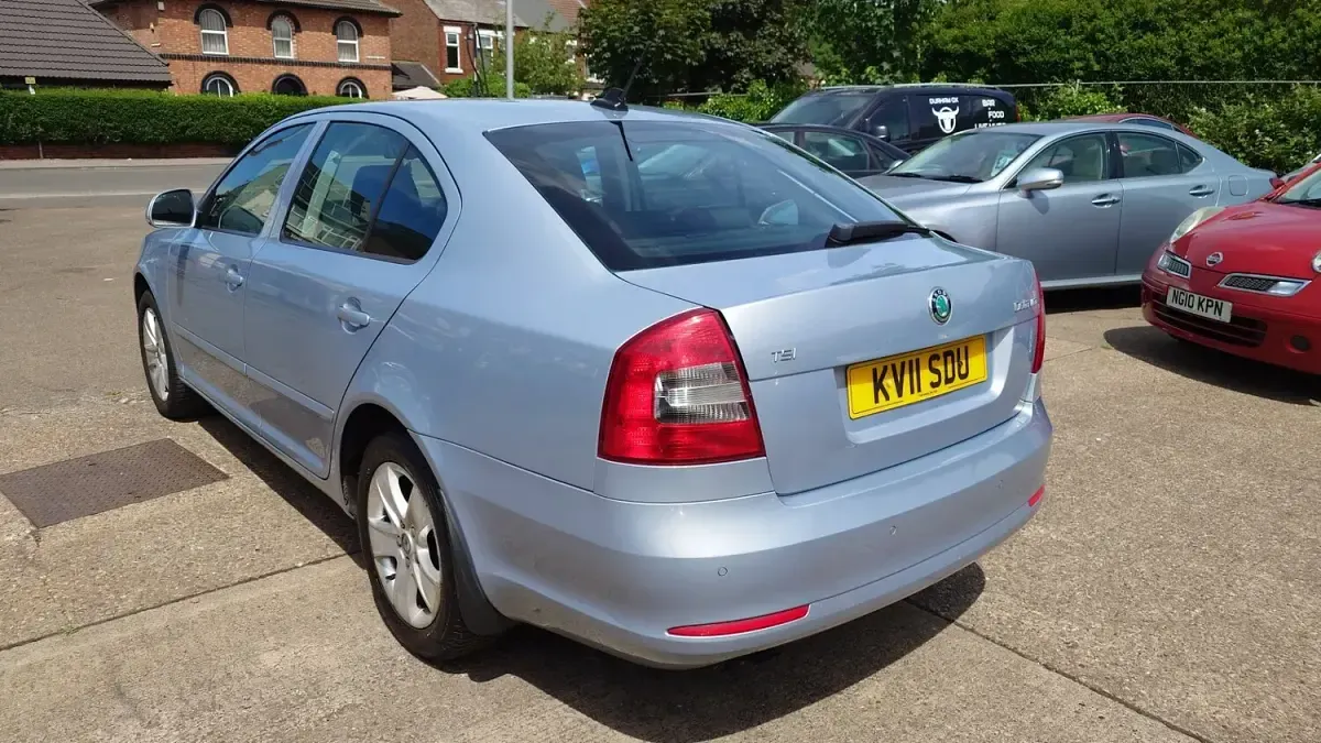 Used Skoda Octavia Elegance 2011 Blue Hatchback