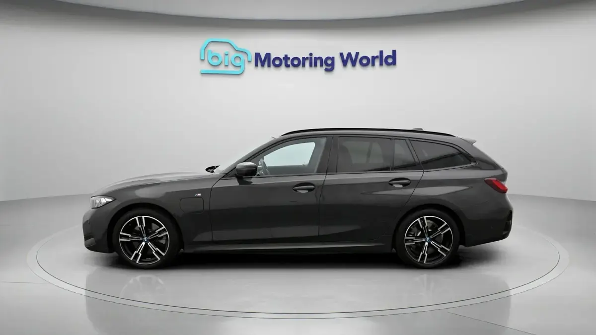 Used BMW 330 M Sport 288 HP (211 kW) 2024 Estate
