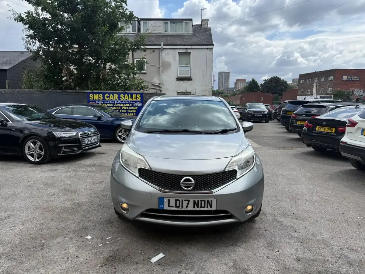 Used Nissan Note Acenta Premium 79 HP (58 kW) 2017 Silver Hatchback