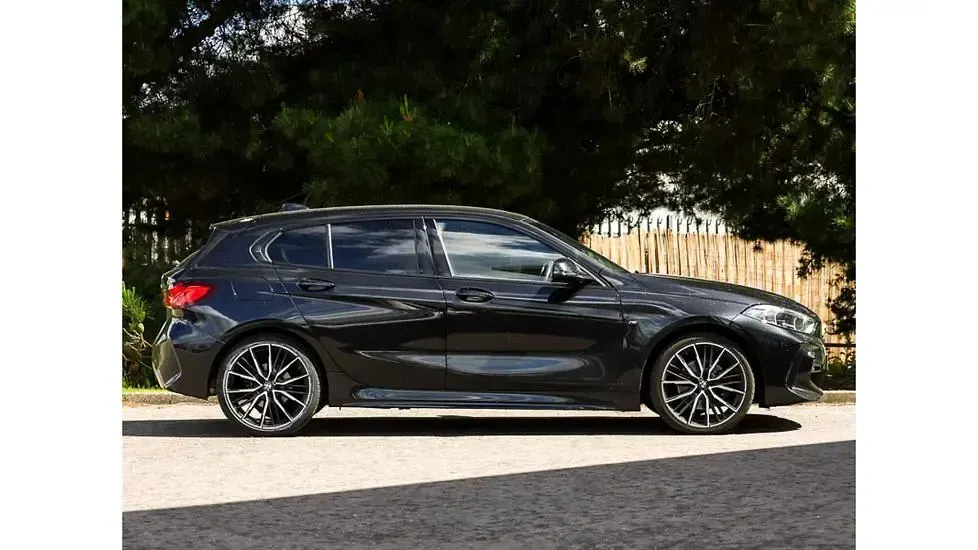 Used BMW 118 M Sport 136 HP (100 kW) 2022 Black Hatchback