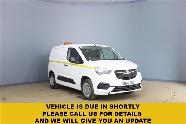 White Used 2020 Vauxhall Combo Sportive MPV | £7,500 (Super price) - Image 1/1