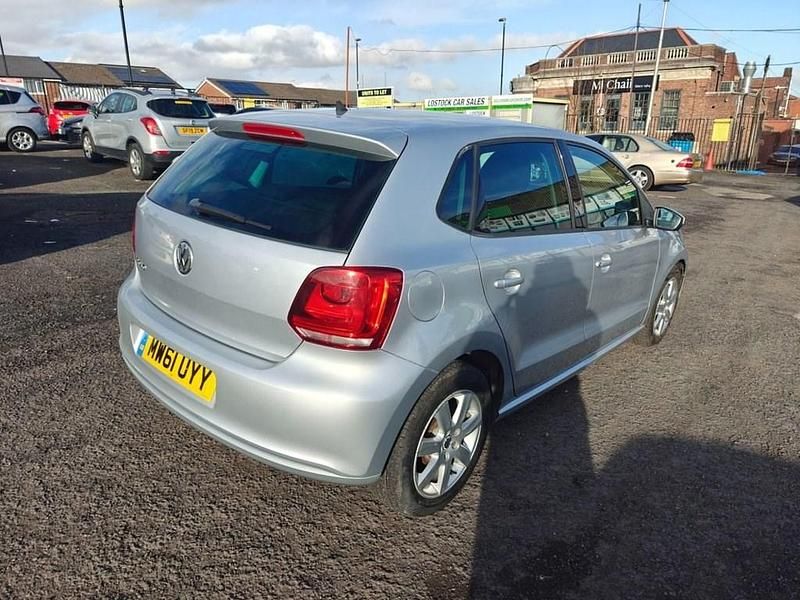Begagnad VW Polo Match 60 HK (44 kW) 2012 Silver Halvkombi