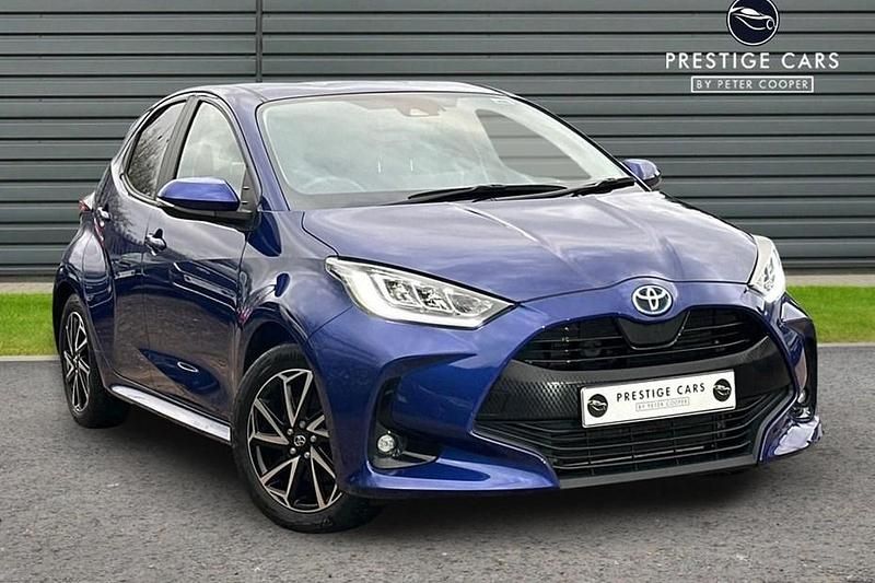 Used Toyota Yaris Hybrid Design 116 HP (85 kW) 2023