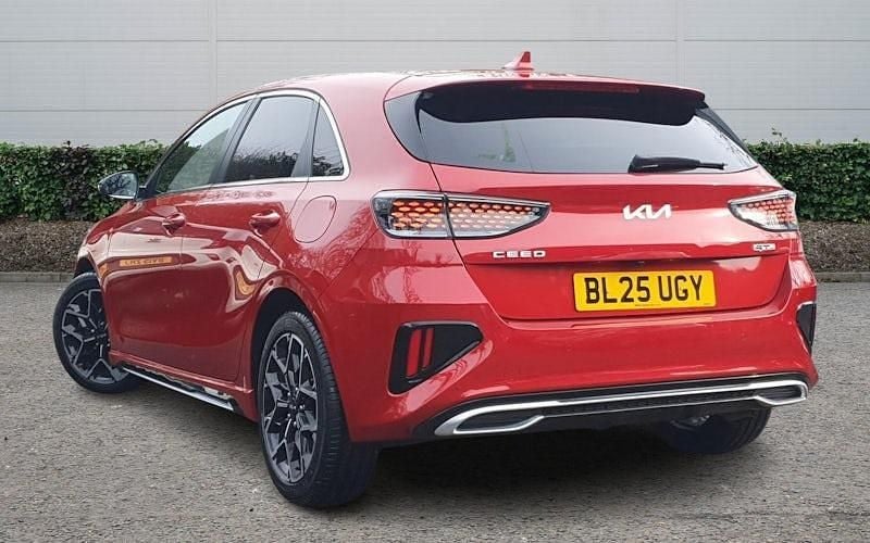 Used Kia Ceed GT-Line 140 HP (102 kW) 2024 Red Hatchback