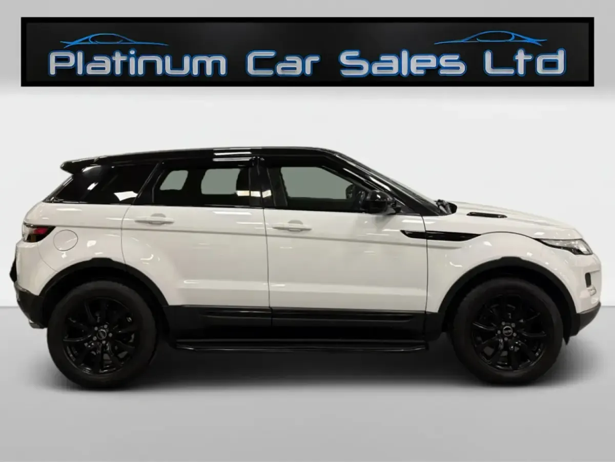 Used Land Rover Range Rover evoque Pure 2015 White Estate