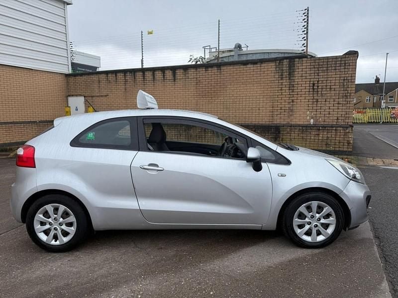 Used Kia Rio Air 2012 Silver Hatchback