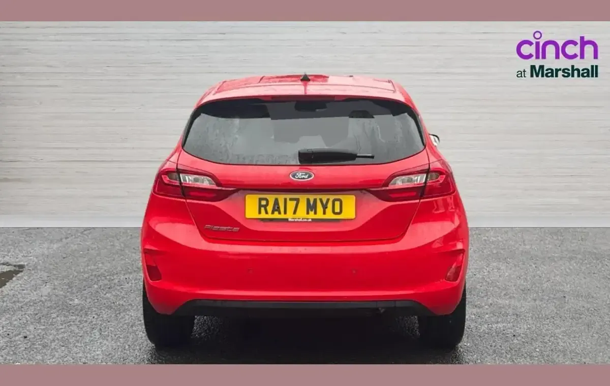 Used Ford Fiesta Zetec 100 HP (73 kW) 2017 Red Hatchback