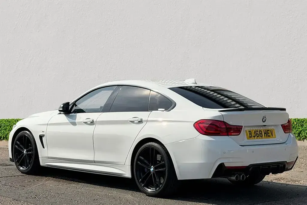 Used BMW 420 M Sport 190 HP (139 kW) 2018 White Hatchback