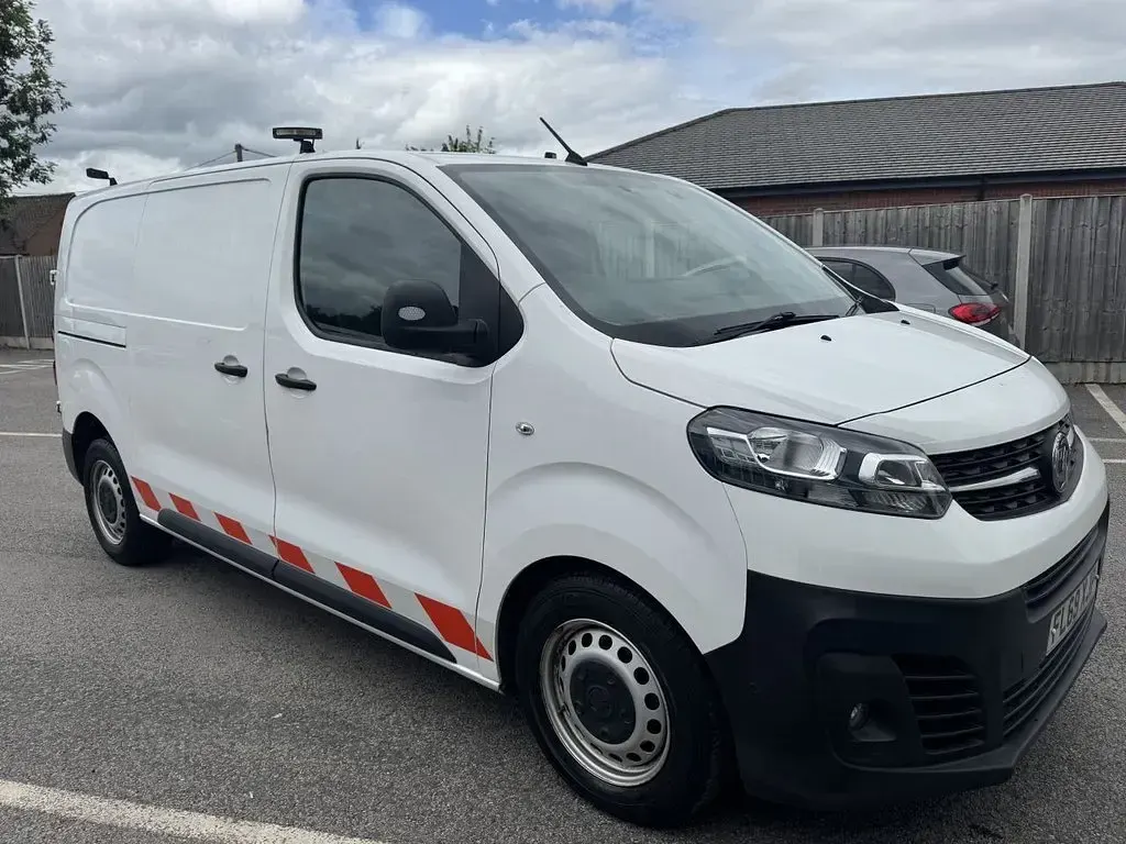 Used Vauxhall Vivaro Edition 2019 White MPV