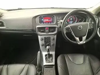 Used Volvo V40 Inscription 152 HP (111 kW) 2019 Blue Hatchback