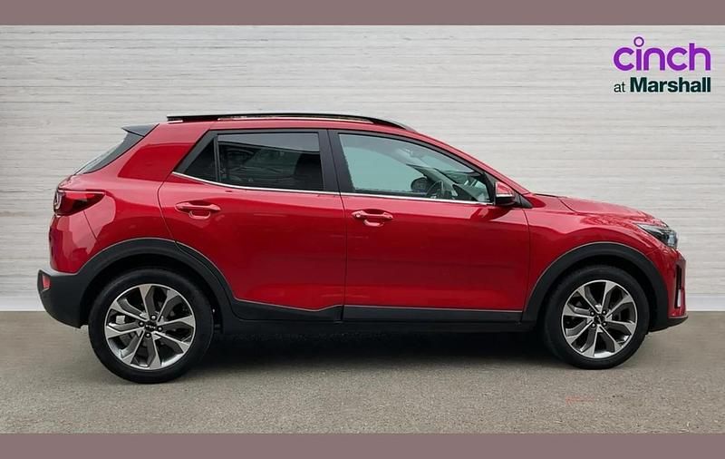 Used Kia Stonic 118 HP (86 kW) 2023 Red SUV